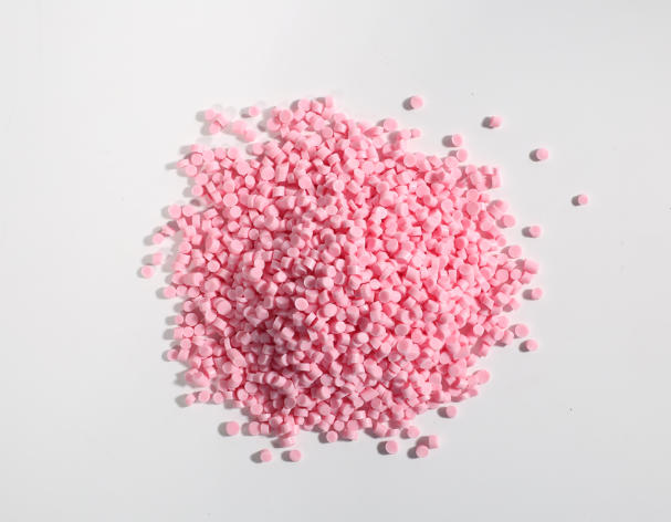 Enjeksiyon kalıplama üretimi sırasında TPE hammaddelerinde renk homojenliğini kontrol etmek için anahtar noktalar Enjeksiyon kalıplama üretimi sırasında TPE hammaddelerinde renk homojenliğini kontrol etmek için anahtar noktalar